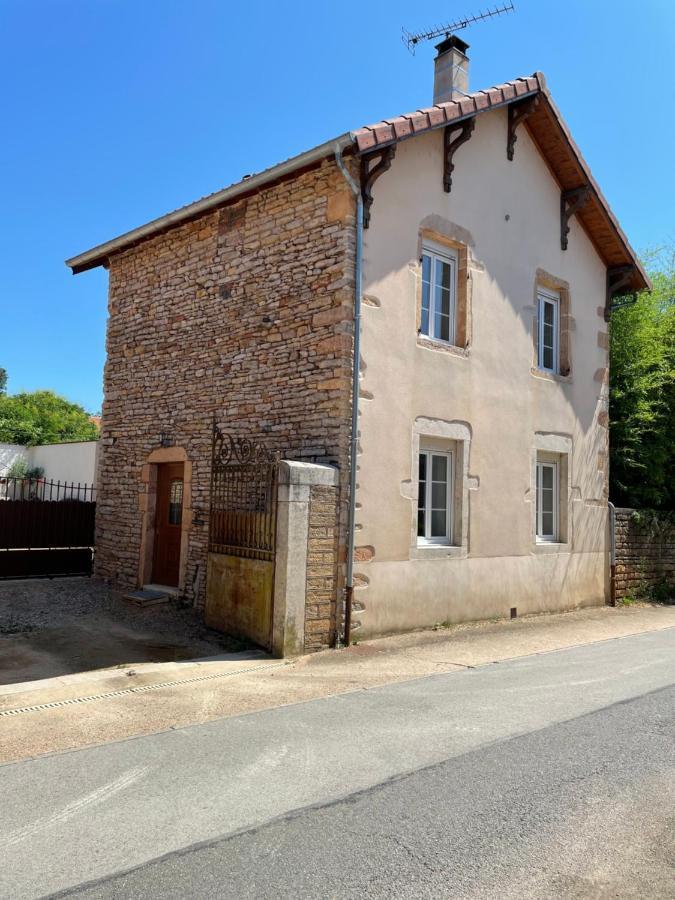 Gite De La Grenouillette Saint-Maurice-de-Satonnay Εξωτερικό φωτογραφία